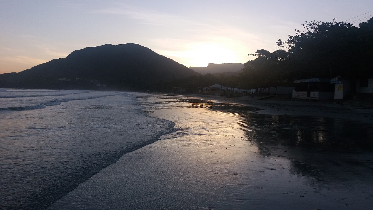 Final de tarde na Praia da Enseada