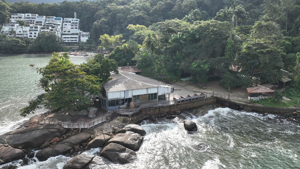 Antiga residência de Ciccillo Matarazzo na Praia do Matarazzo