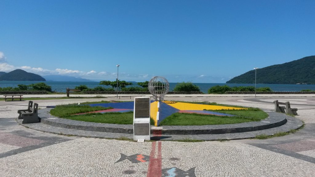 Praça Capricórnio - Localizada na orla de Ubatuba no Itaguá