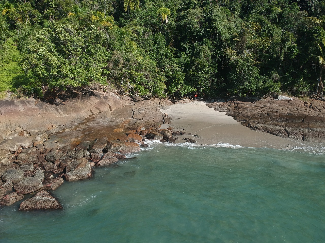 A pequena Praia de Surutuba - Cerca de 8 metros de largura