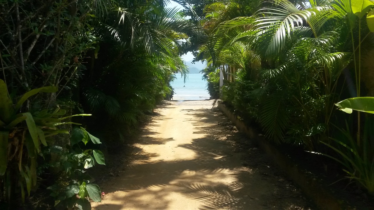 Uma das entradas da Praia da Fortaleza