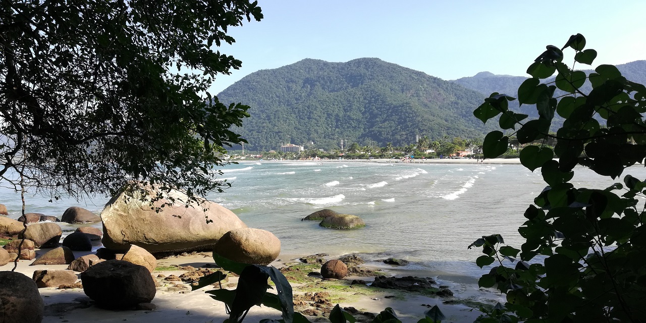 Canto esquerdo da Praia da Lagoinha - Trilha das 7 Praias