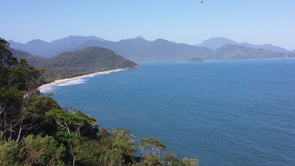 Praia da Puruba vista do mirante