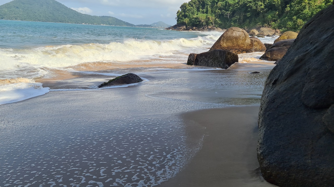 Praia Saco da Mãe Maria - Acesso terrestre somente por trilha