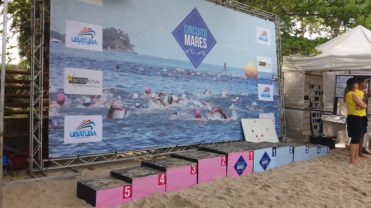 Local de premiação do Circuito Mares na Praia do Lázaro