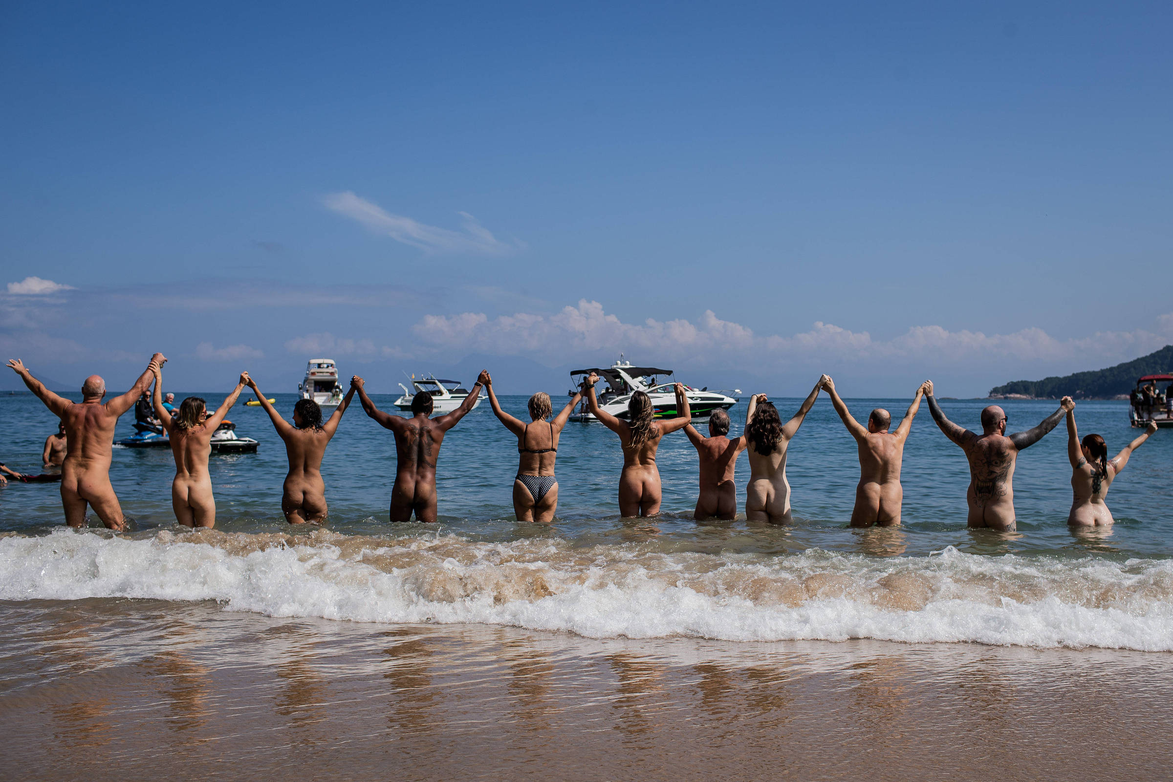 Nudismo na Praia Mansa