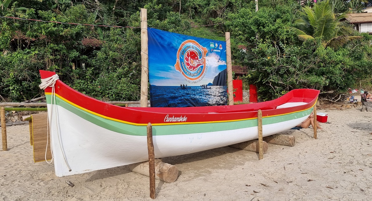 Chamada do Festival do Camarão na Canoa Cunhambebe - Praia da Almada