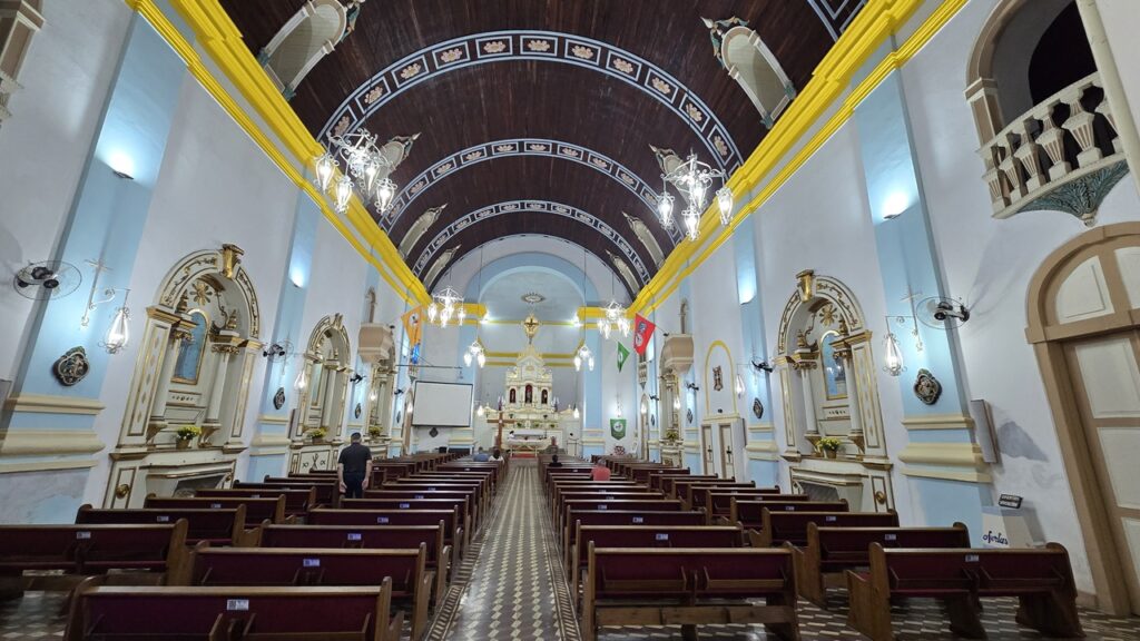 Interior da Igreja Matriz - Exaltação da Santa Cruz