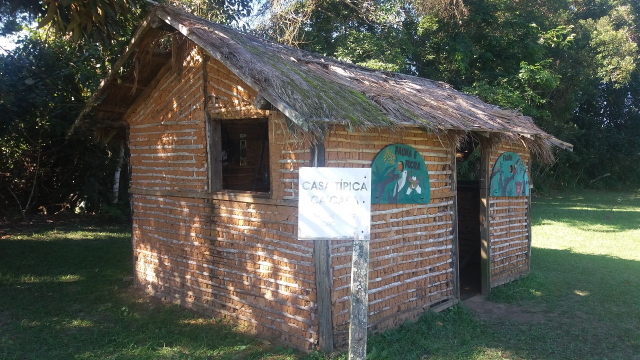 Casa típica caiçara na sede do PESM - Núcleo Picinguaba