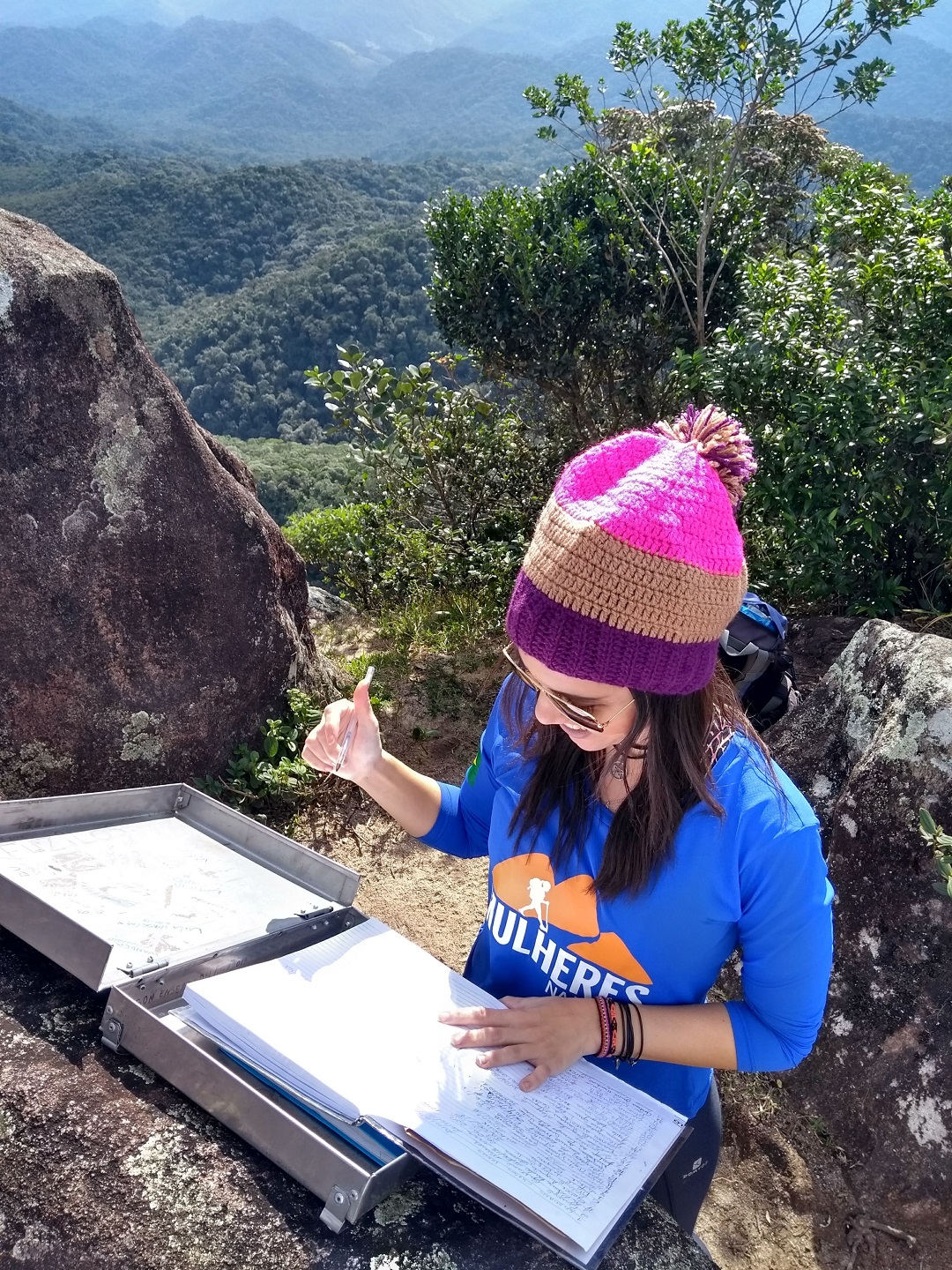 Registrando a visita no livro do Corcovado