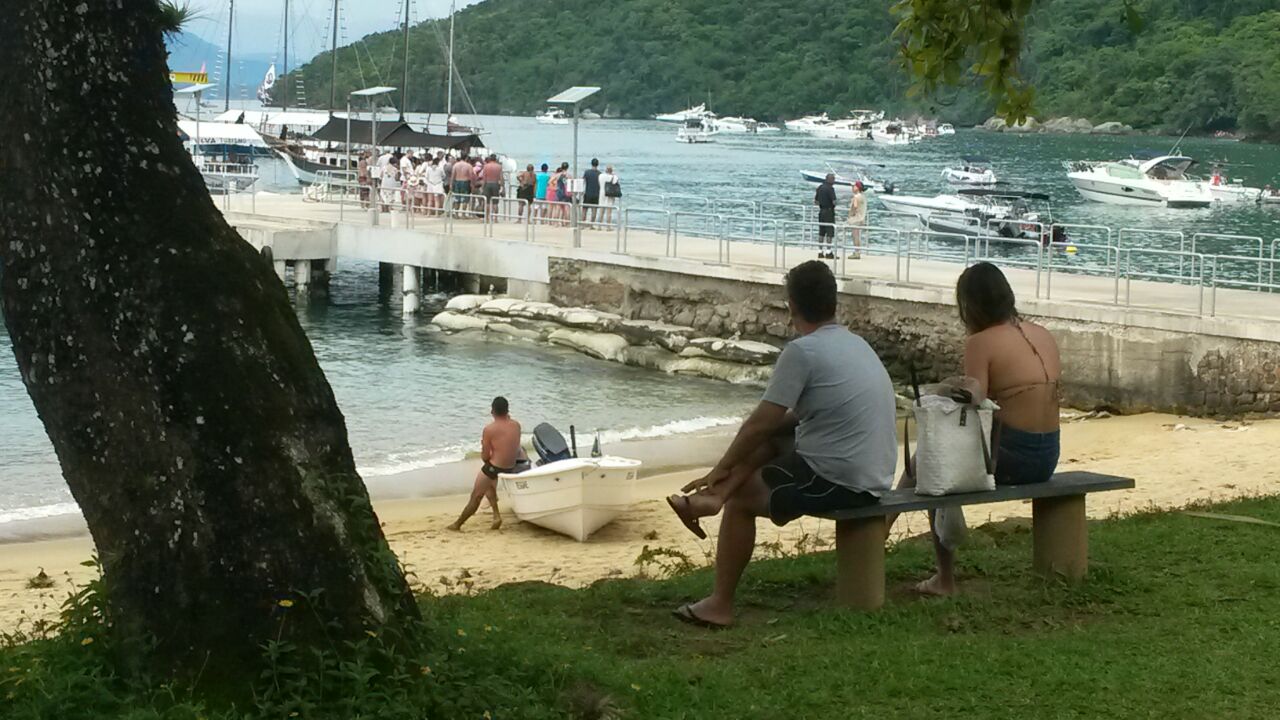 Píer de chegada a Ilha Anchieta