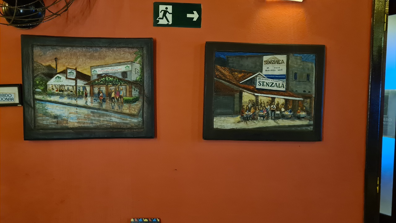 Quadros feitos pelo artesão Da Motta para o restaurante Senzala