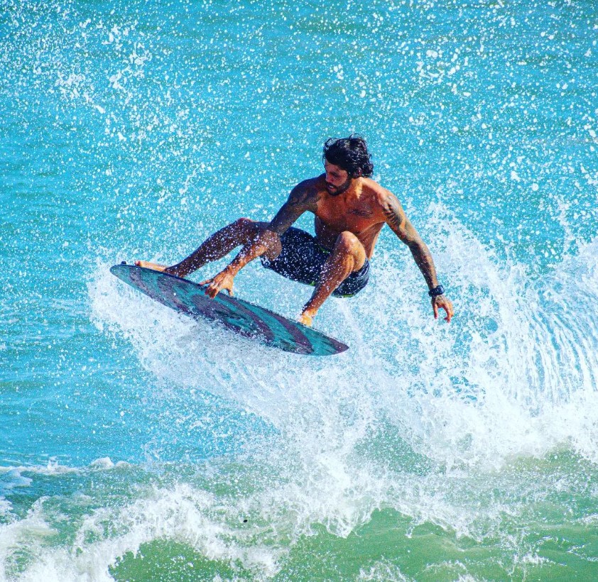 Skimboard com Leandro Azevedo - Imagem de @mauropenalver