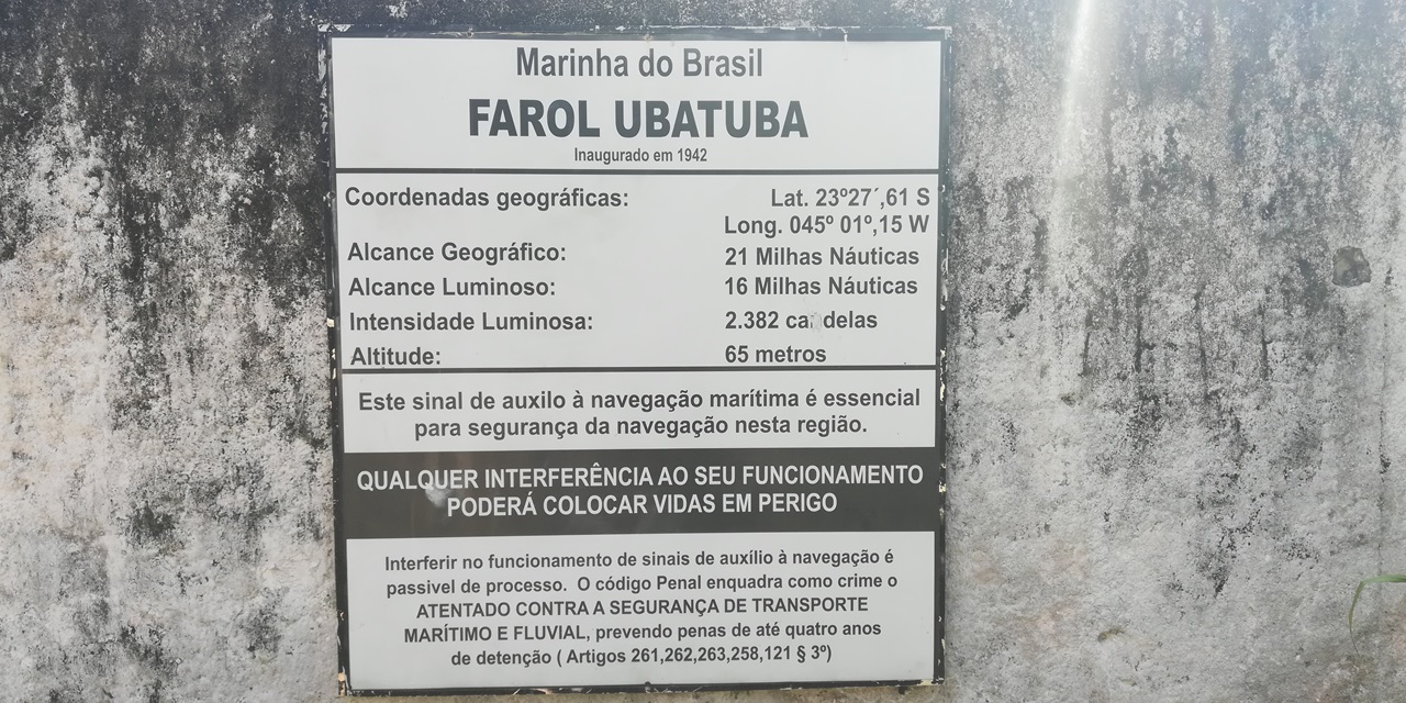 Placa no Farol da Ponta Grossa