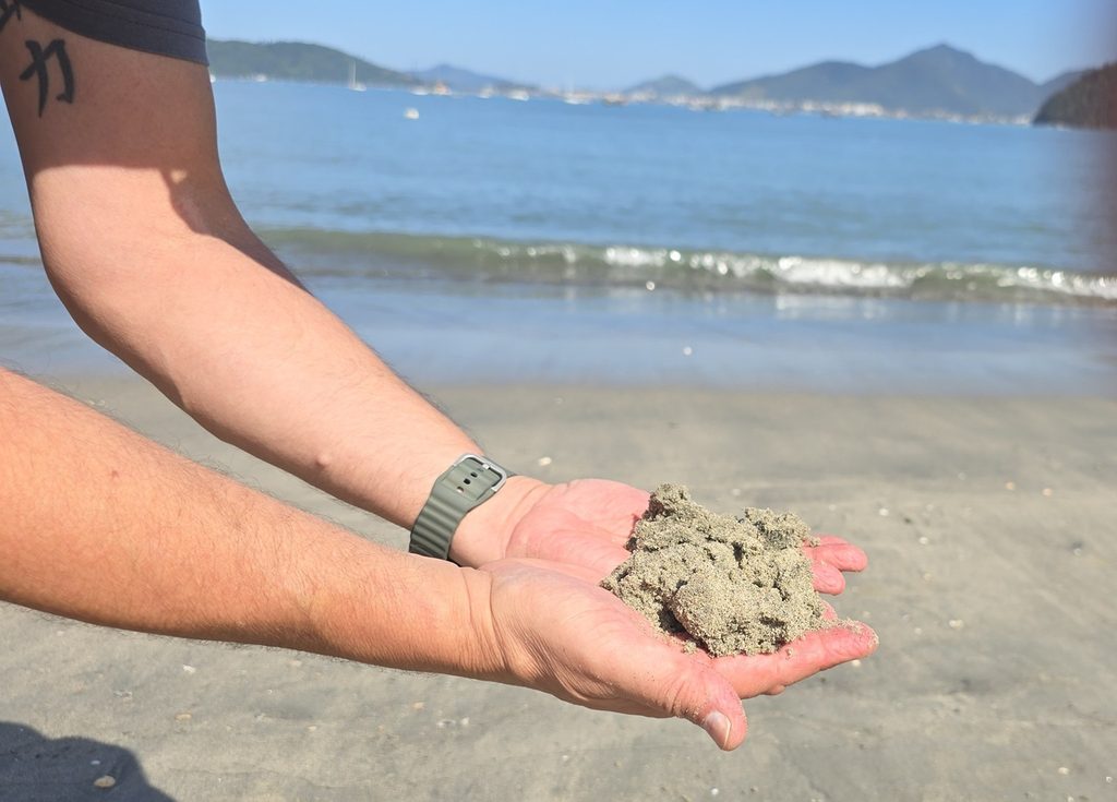 Areia Monazítica na Praia da Barra Seca