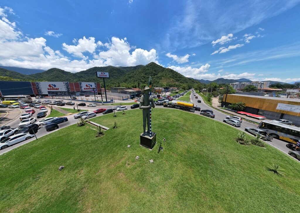 Monumento ao Caiçara - Imagem de @brunoamirimagens