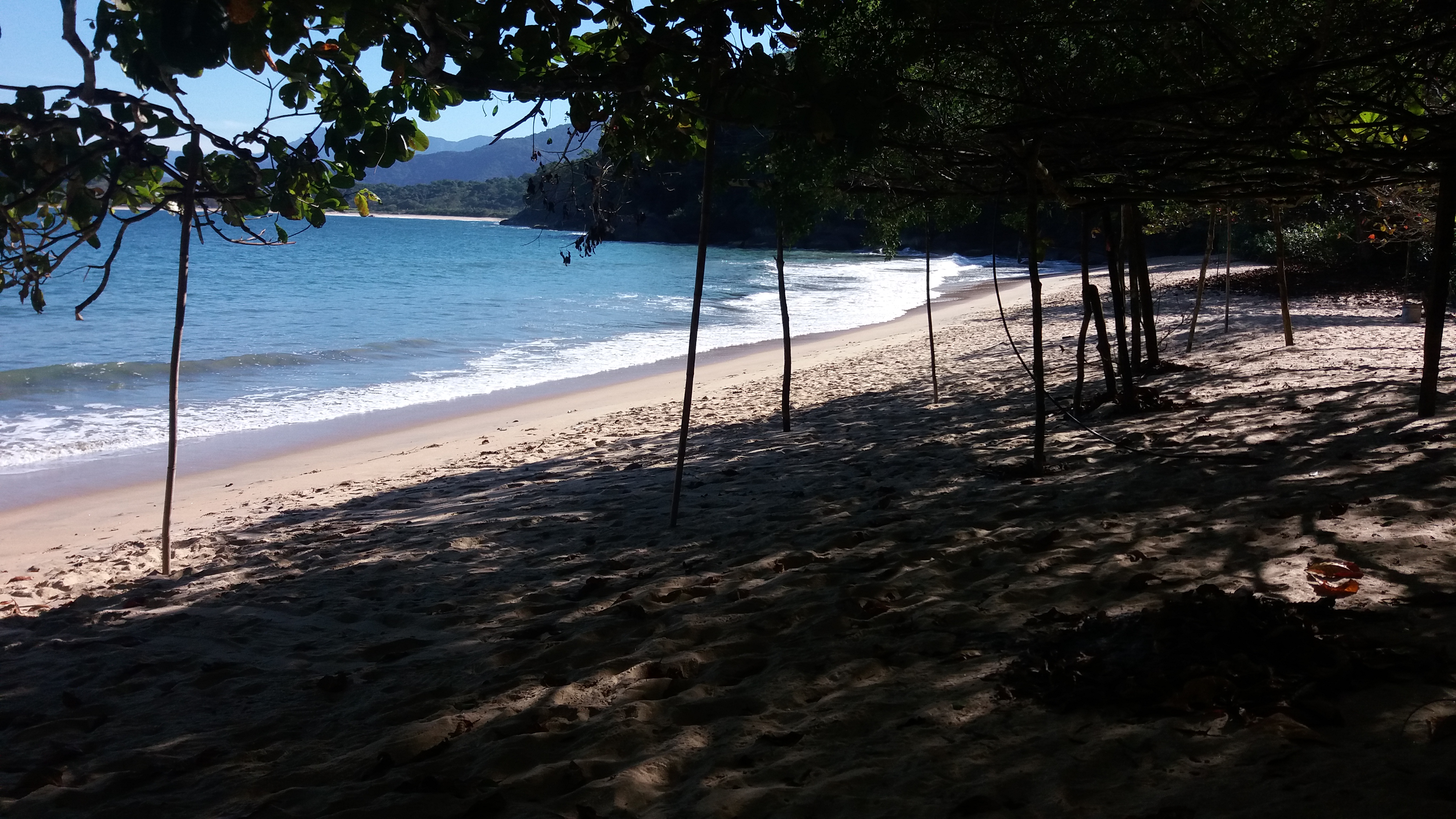 Praia do Alto e Praia Vermelha do Norte ao fundo