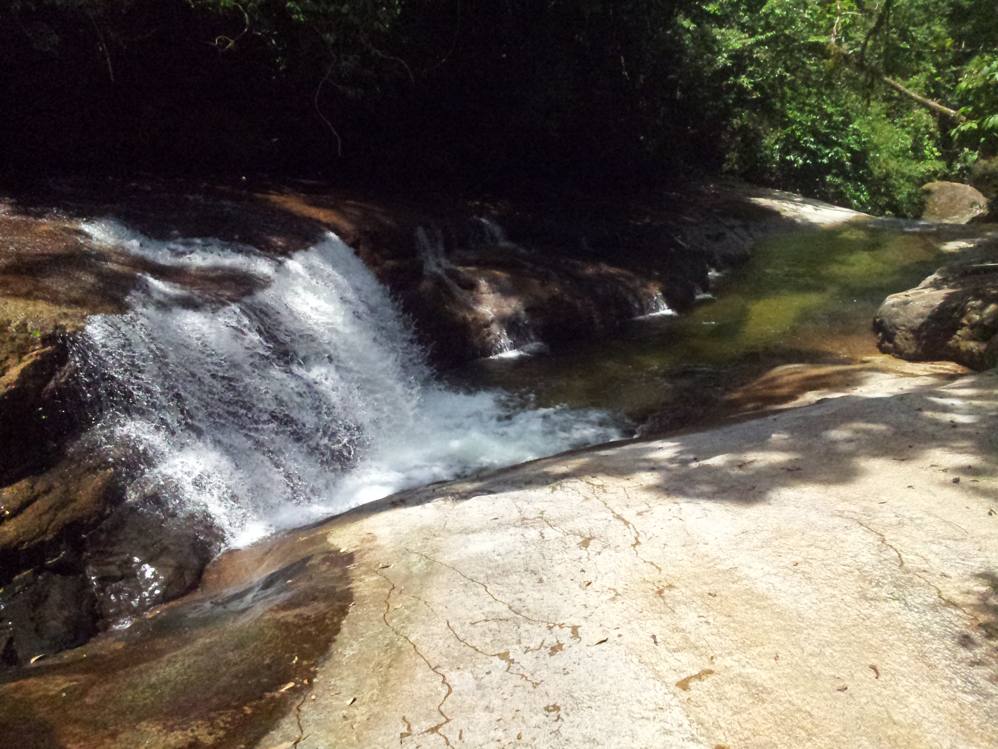 Visão do alto da Cachoeira da Bacia