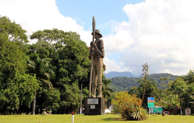 Monumento ao Caiçara