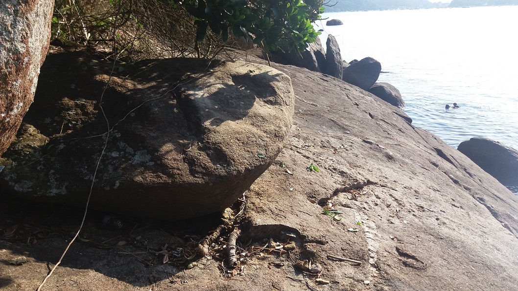 Pedra do SIno na costeira da Praia de Santa Rita